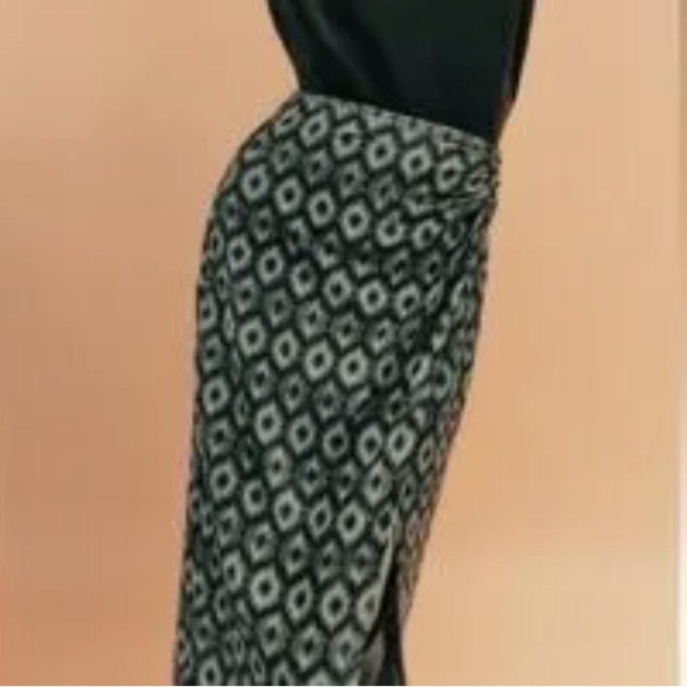Zara Green and Black Midi Skirt (NWT)